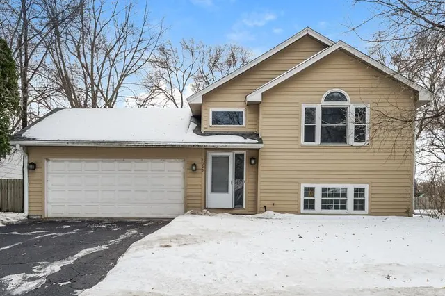 $340,000 | 1509 80th Avenue North, Brooklyn Park, MN 55444