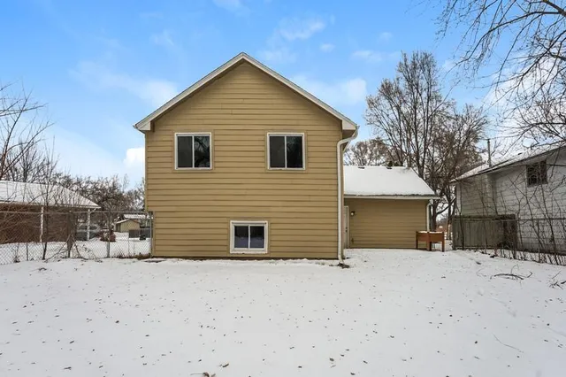 $340,000 | 1509 80th Avenue North, Brooklyn Park, MN 55444