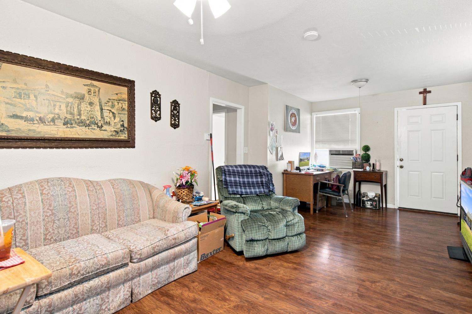 215 1st Street Ripon, CA 95366 - Photo 10 of 23 Gallery Image 10
