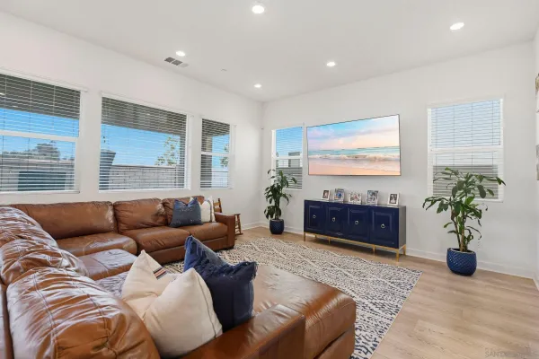 $1,769,000 | 305 Creekview Court, San Marcos, CA 92078