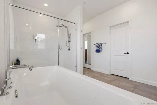 $1,769,000 | 305 Creekview Court, San Marcos, CA 92078