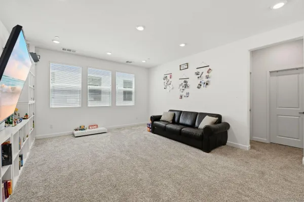 $1,769,000 | 305 Creekview Court, San Marcos, CA 92078