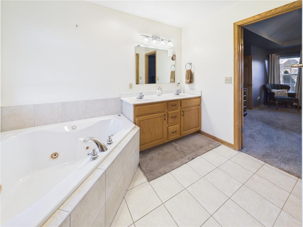 12 Southwest 260th Road Warrensburg, MO 64093 - Photo 21 of 32