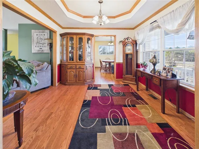 $400,000 | 12 Southwest 260th Road, Warrensburg, MO 64093