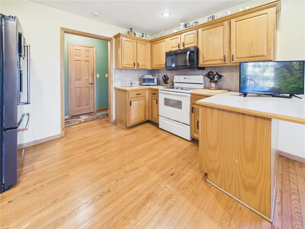 12 Southwest 260th Road Warrensburg, MO 64093 - Photo 10 of 32