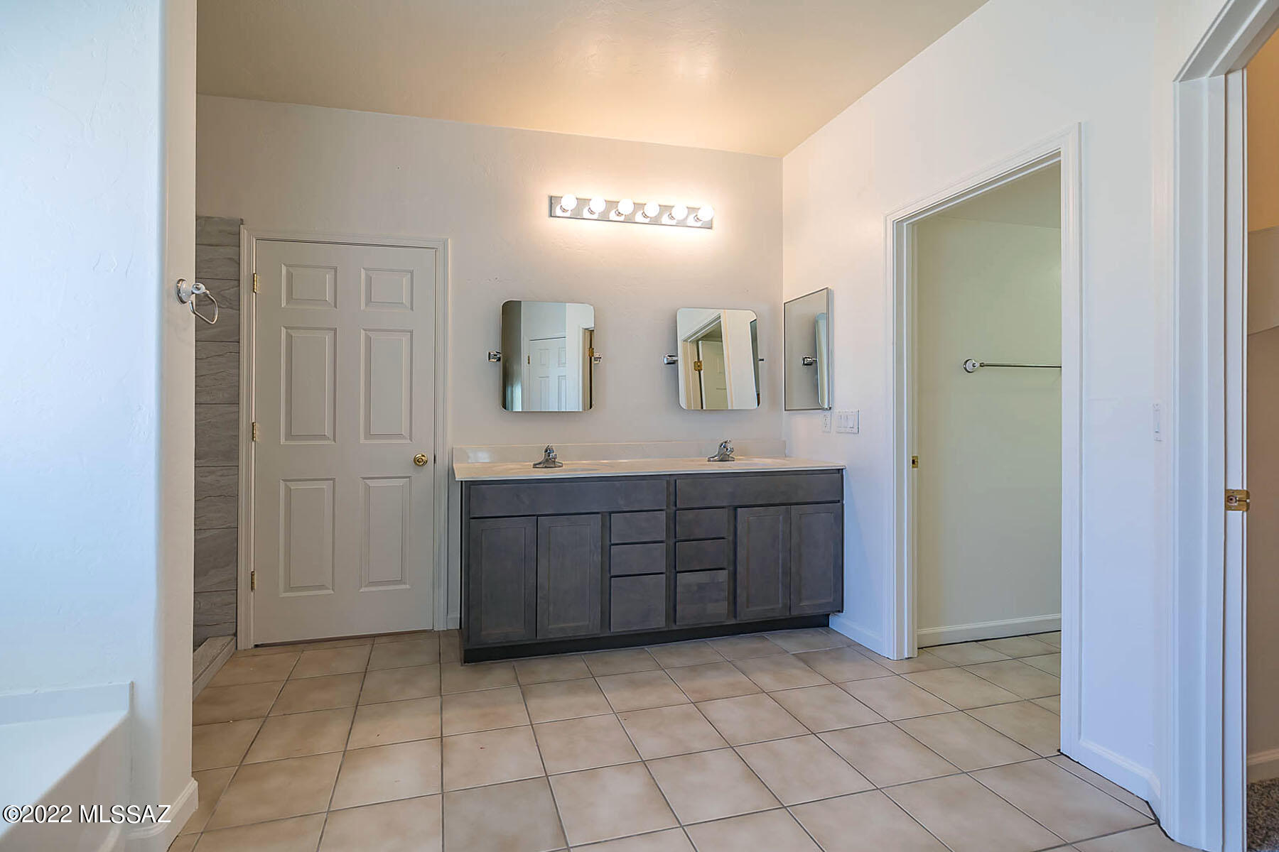 3400 South Desert Promenade Road Tucson, AZ 85735 - Photo 16 of 36 Gallery Image 16