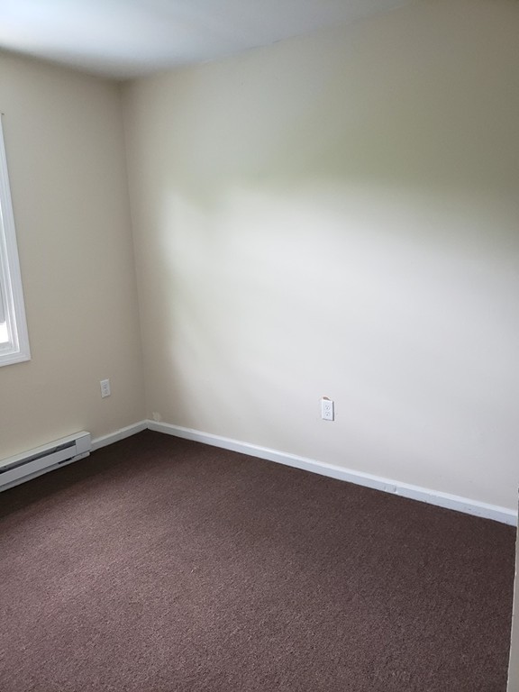 42-44 Chester Street Springfield, MA 01105 - Photo 6 of 11