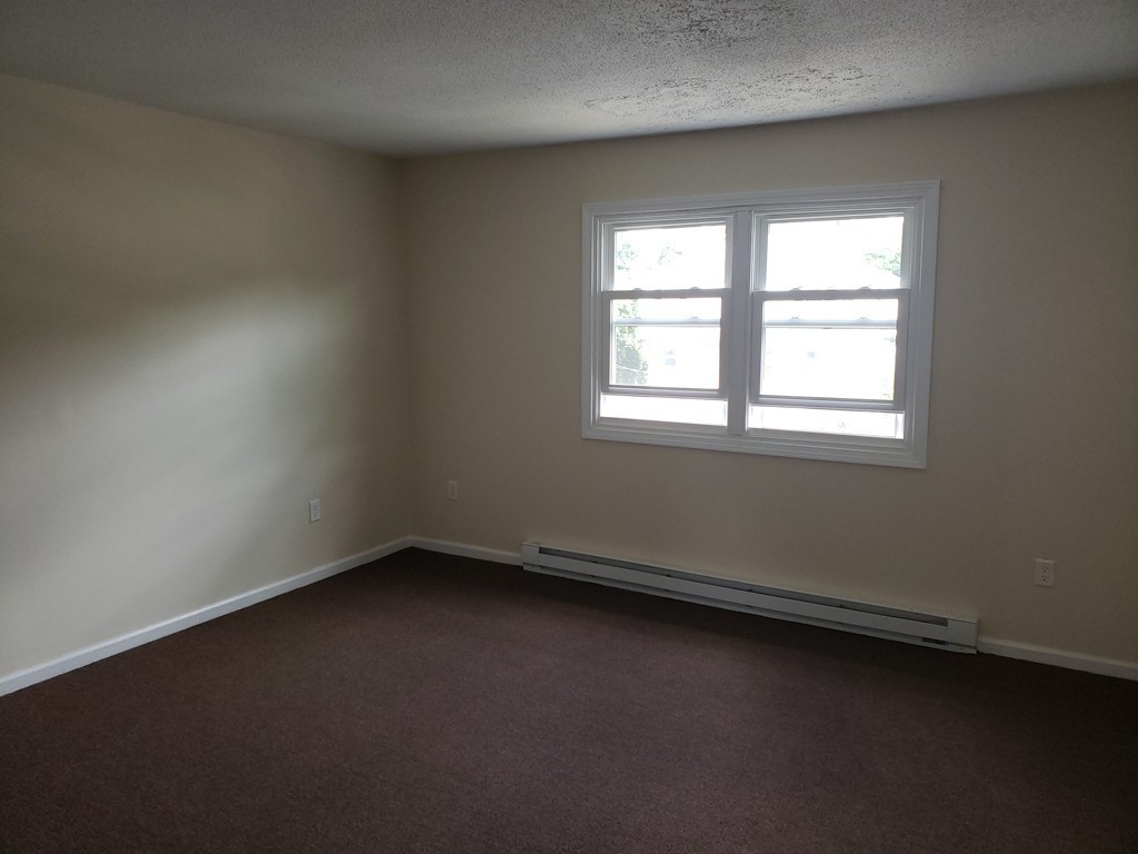 42-44 Chester Street Springfield, MA 01105 - Photo 7 of 11