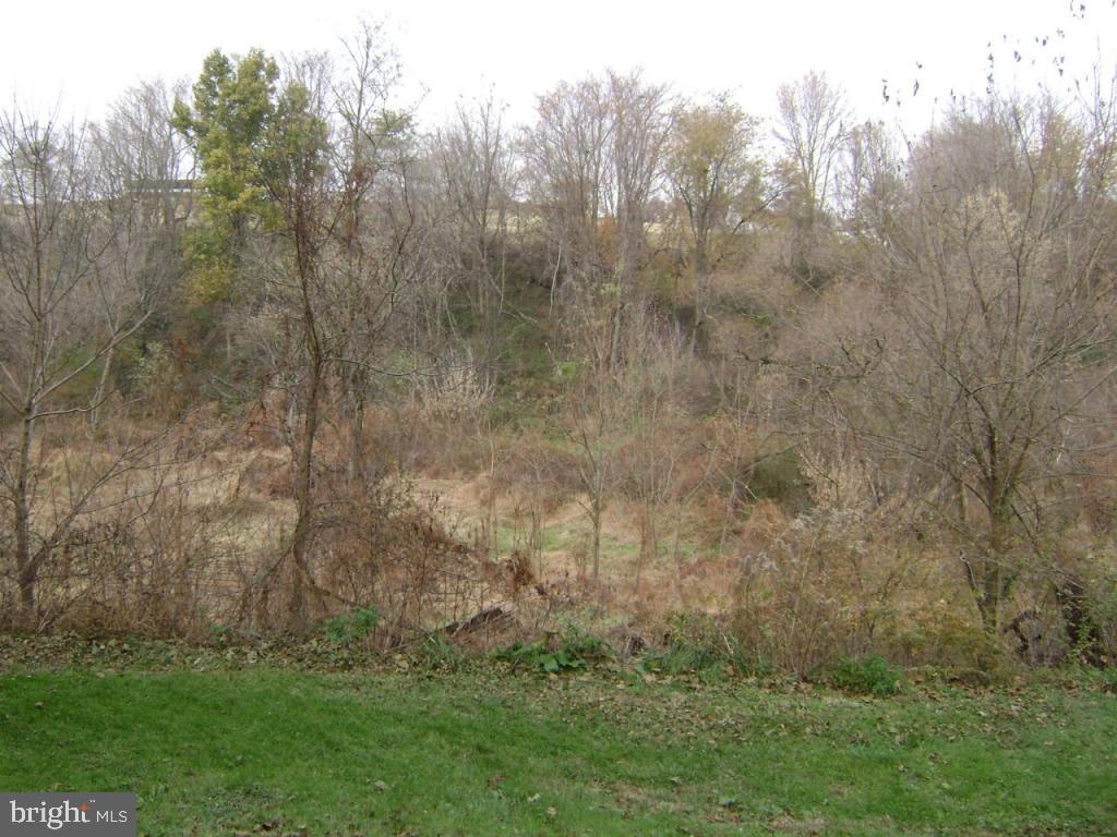 3334 Back Run Road, Unit 2 Manheim, PA 17545 - Photo 3 of 3
