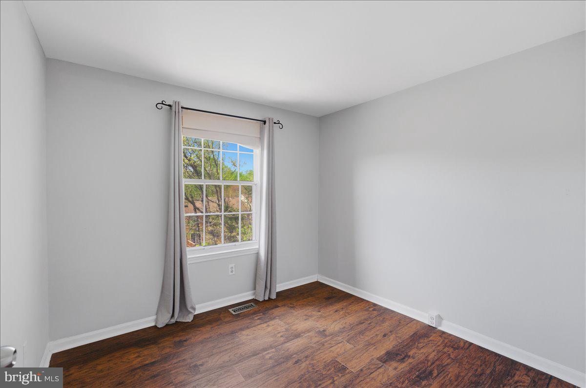 1490 Autumn Ridge Circle Reston, VA 20194 - Photo 18 of 29