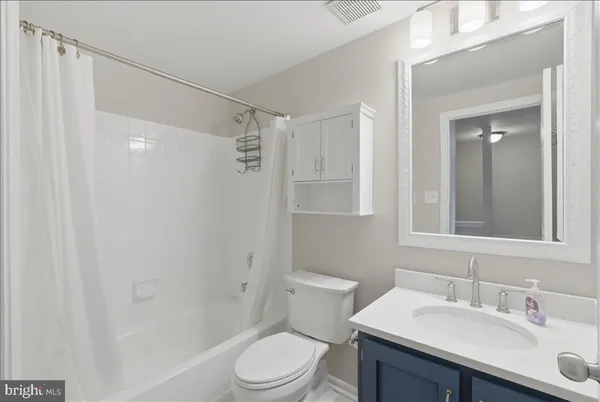 $3,400 | 1490 Autumn Ridge Circle, Reston, VA 20194