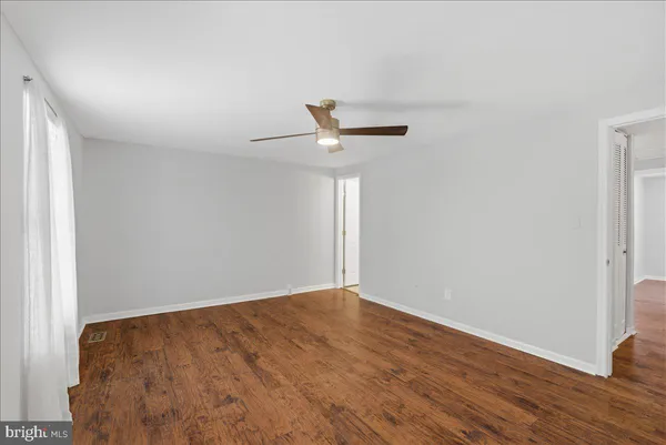 $3,400 | 1490 Autumn Ridge Circle, Reston, VA 20194