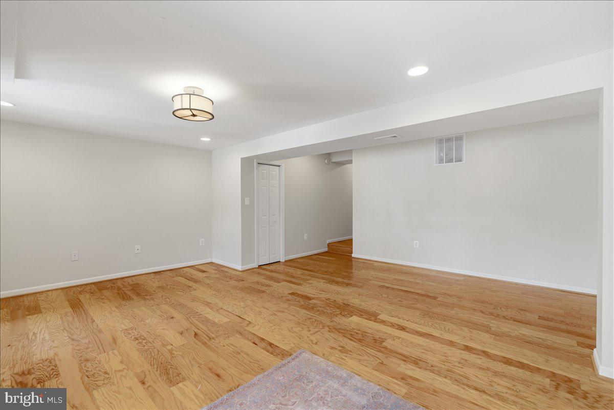 1490 Autumn Ridge Circle Reston, VA 20194 - Photo 27 of 29