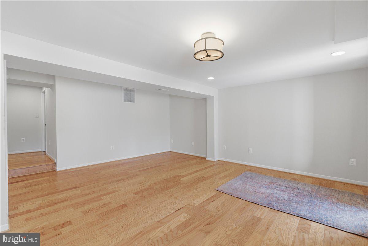 1490 Autumn Ridge Circle Reston, VA 20194 - Photo 28 of 29