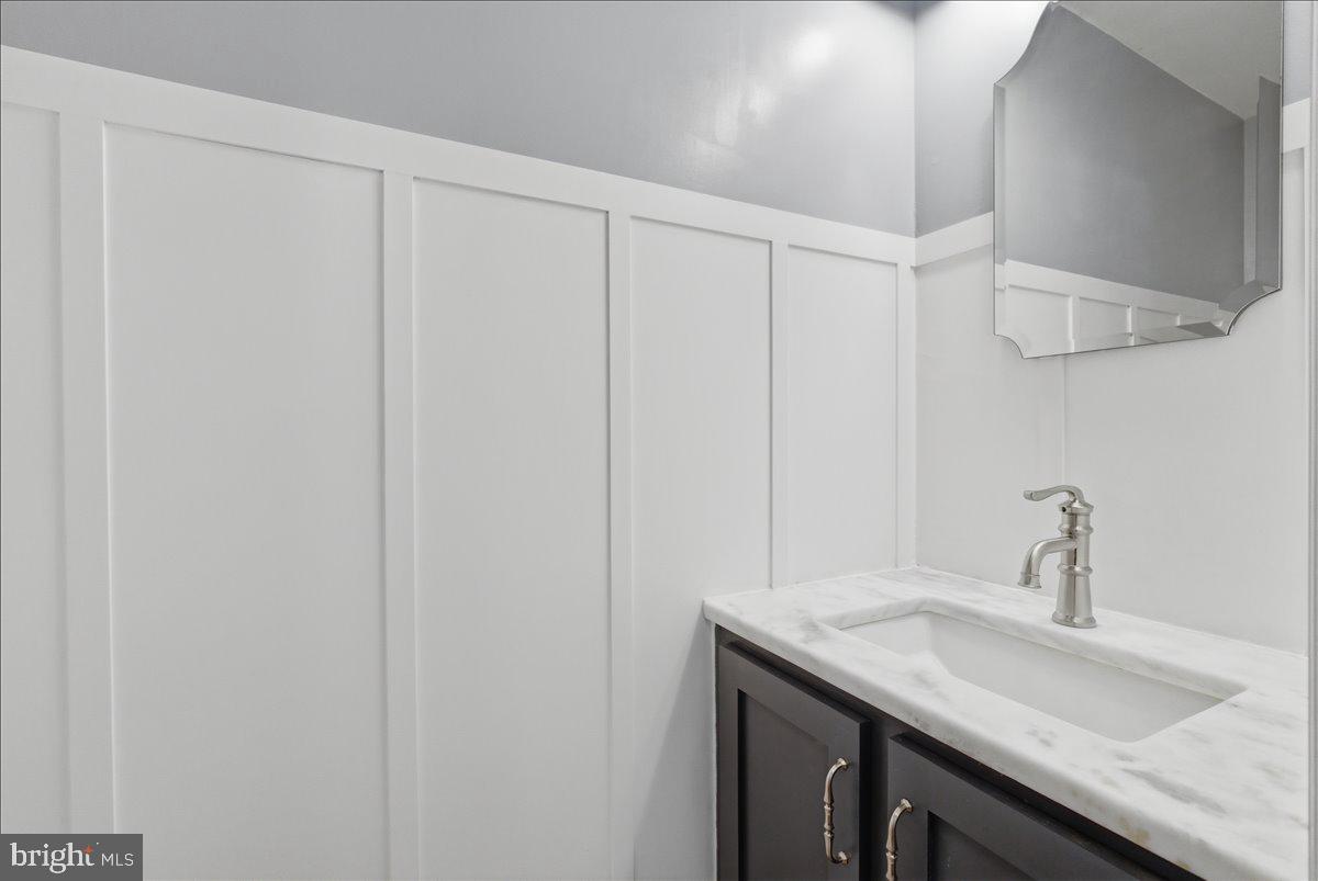 1490 Autumn Ridge Circle Reston, VA 20194 - Photo 3 of 29