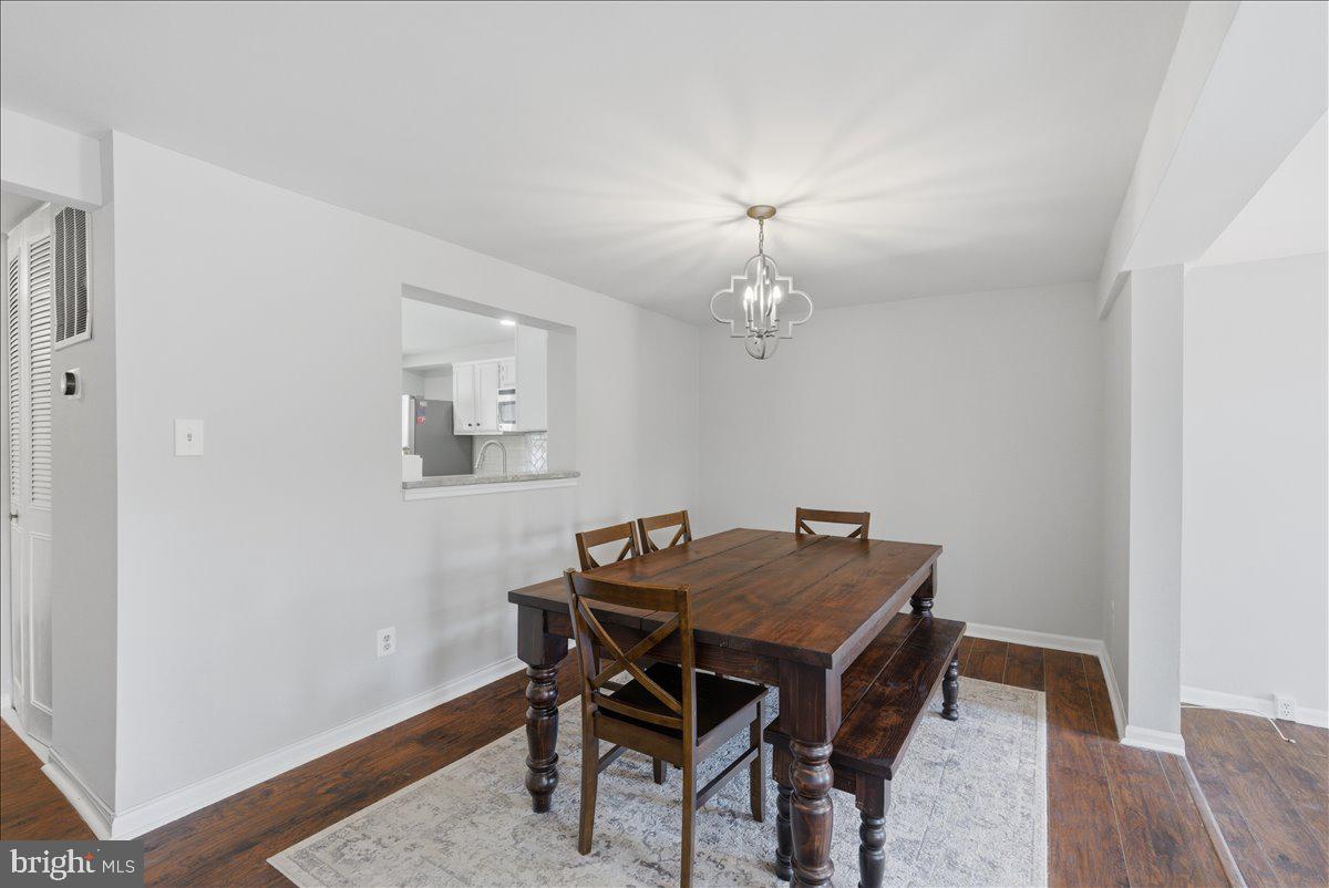 1490 Autumn Ridge Circle Reston, VA 20194 - Photo 9 of 29