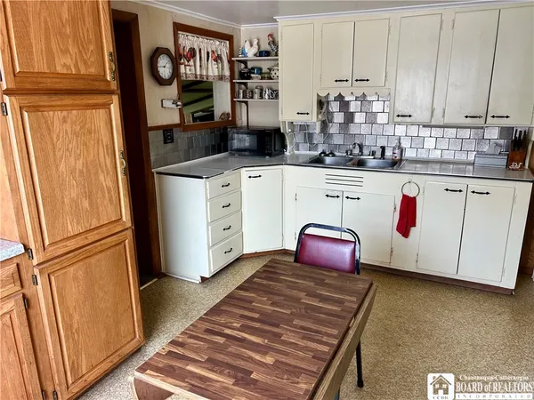 $140,000 | 117 Howard Street, Pomfret, NY 14063