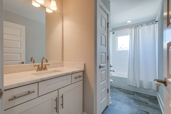 $3,800 | 1622 B Porter Avenue, Nashville, TN 37206