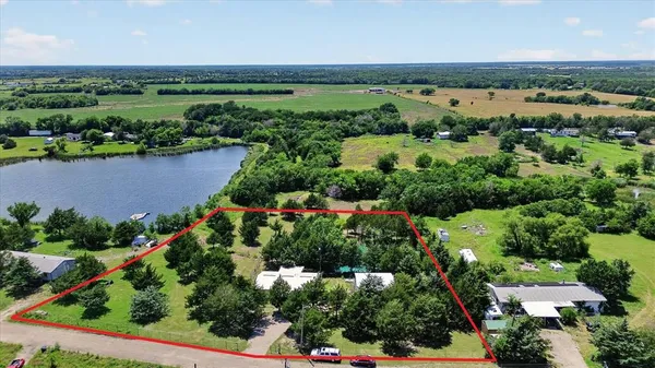 $325,000 | 8088 Telegraph Road, Quinlan, TX 75474