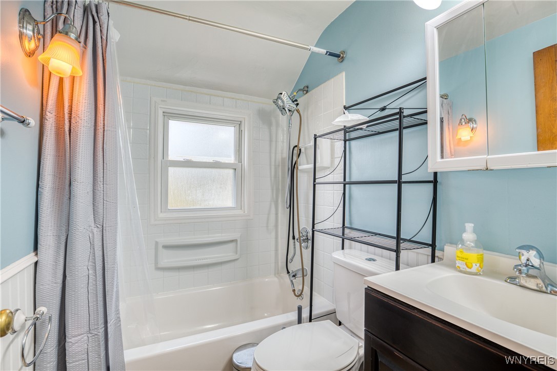 161 Pullman Avenue Tonawanda Town, NY 14217 - Photo 6 of 20 unit 1 bathroom