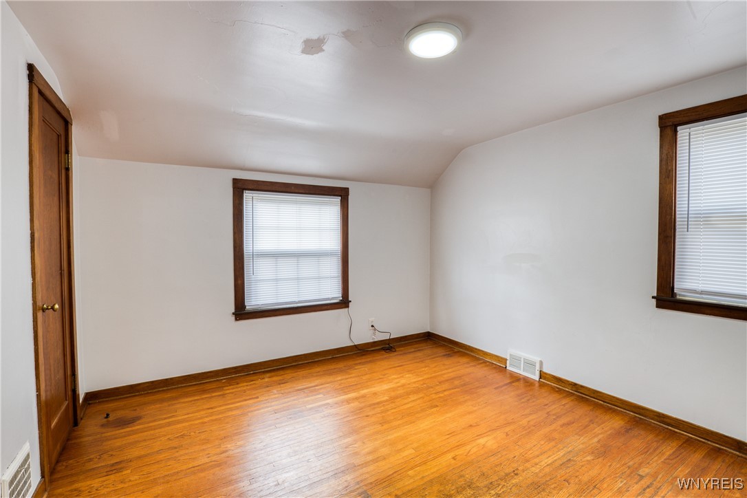 161 Pullman Avenue Tonawanda Town, NY 14217 - Photo 7 of 20 unit 1 bedroom