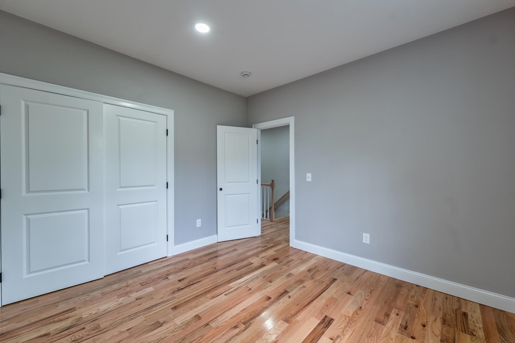 364 High Street Fall River, MA 02720 - Photo 21 of 34