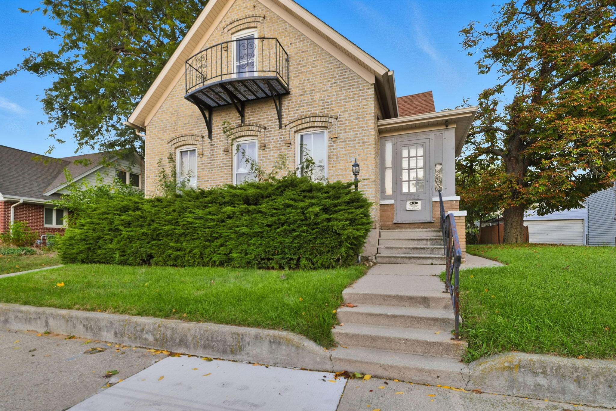 1925 North Main Street Racine, WI 53402 - Photo 1 of 1 1-web-or-mls-_1577094 Alexis