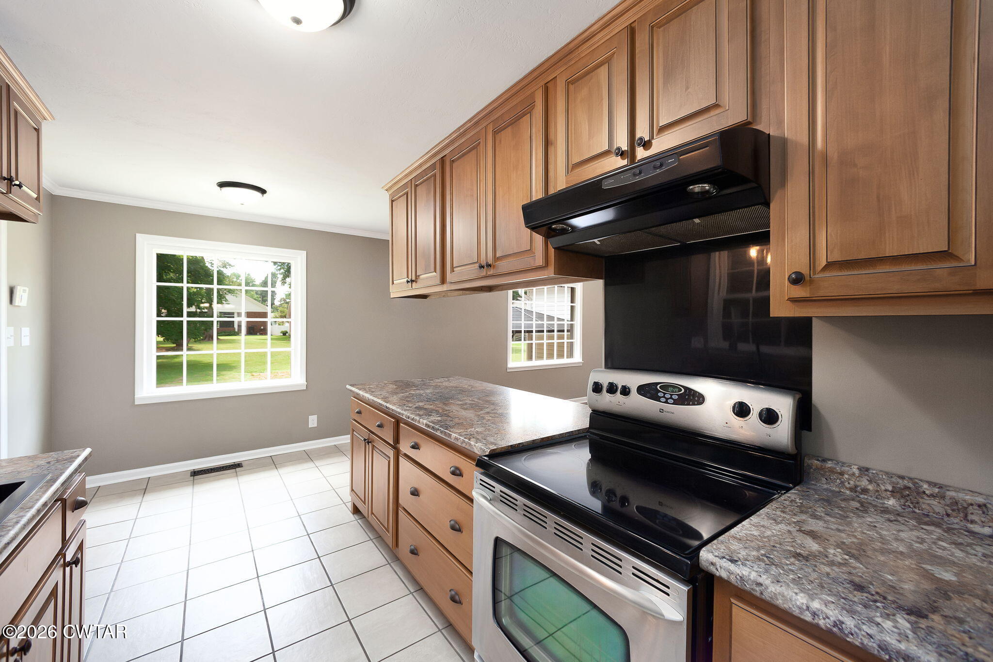 102 Fox Ridge Road Jackson, TN 38305 - Photo 11 of 30 Fox Ridge Kitchen 2