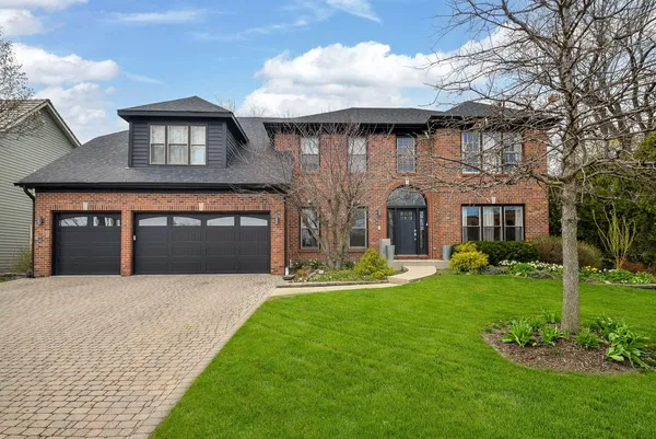 $1,150,000 | 1554 Glencoe Street, Wheaton, IL 60187
