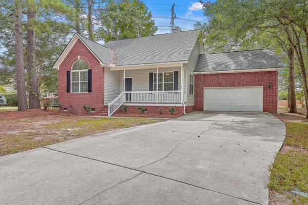$375,900 | 195 Fox Squirrel Run, Summerville, SC 29483