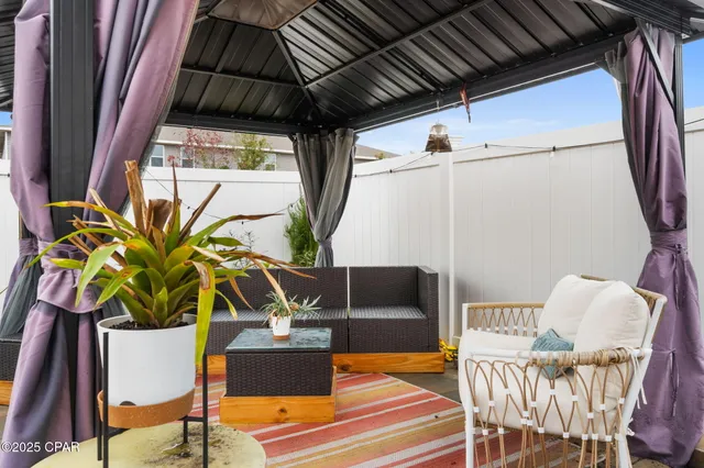 $399,999 | 1714 Scarlett Boulevard, Lynn Haven, FL 32444