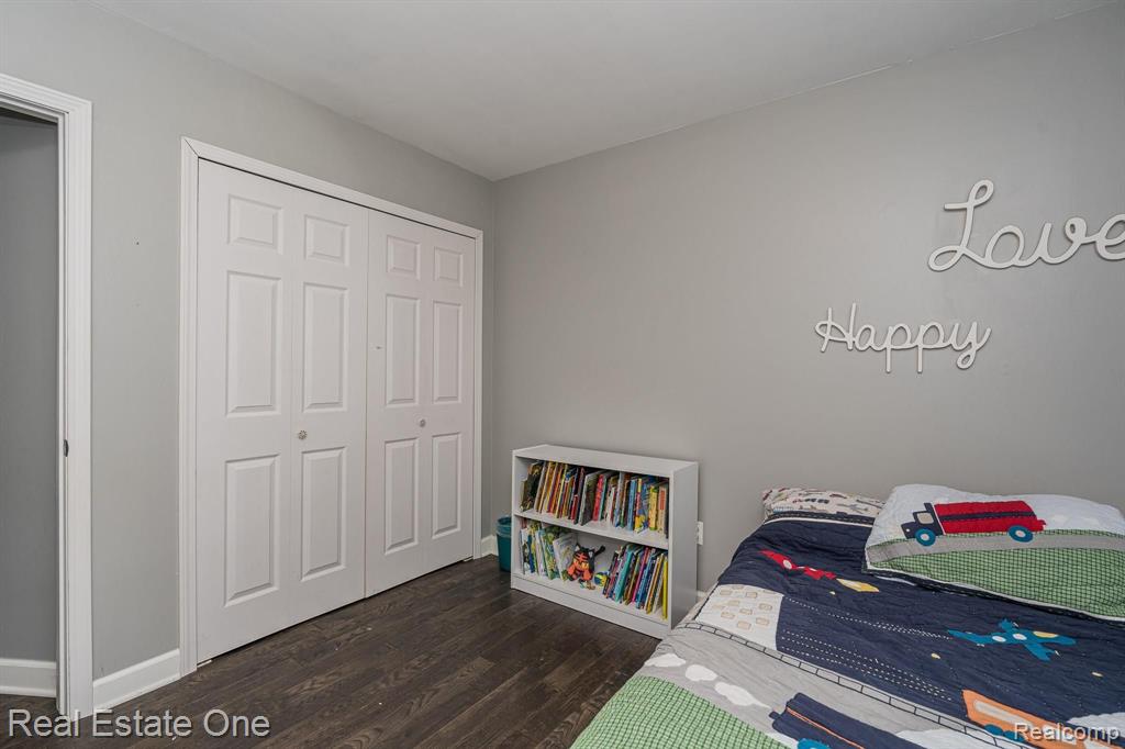 2033 Avonstoke Road Rochester Hills, MI 48307 - Photo 18 of 30