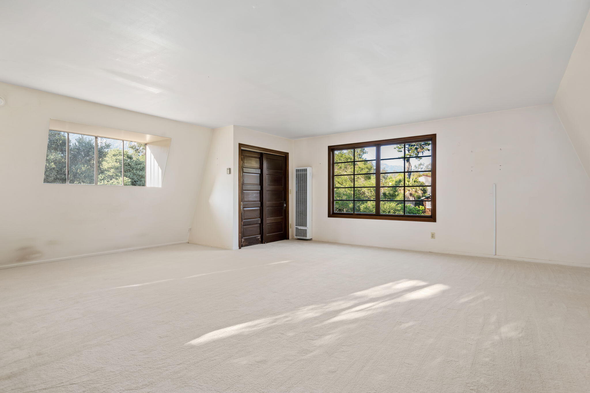 1445 School House Road Montecito, CA 93108 - Photo 42 of 46 Guest house Studio - Living Area