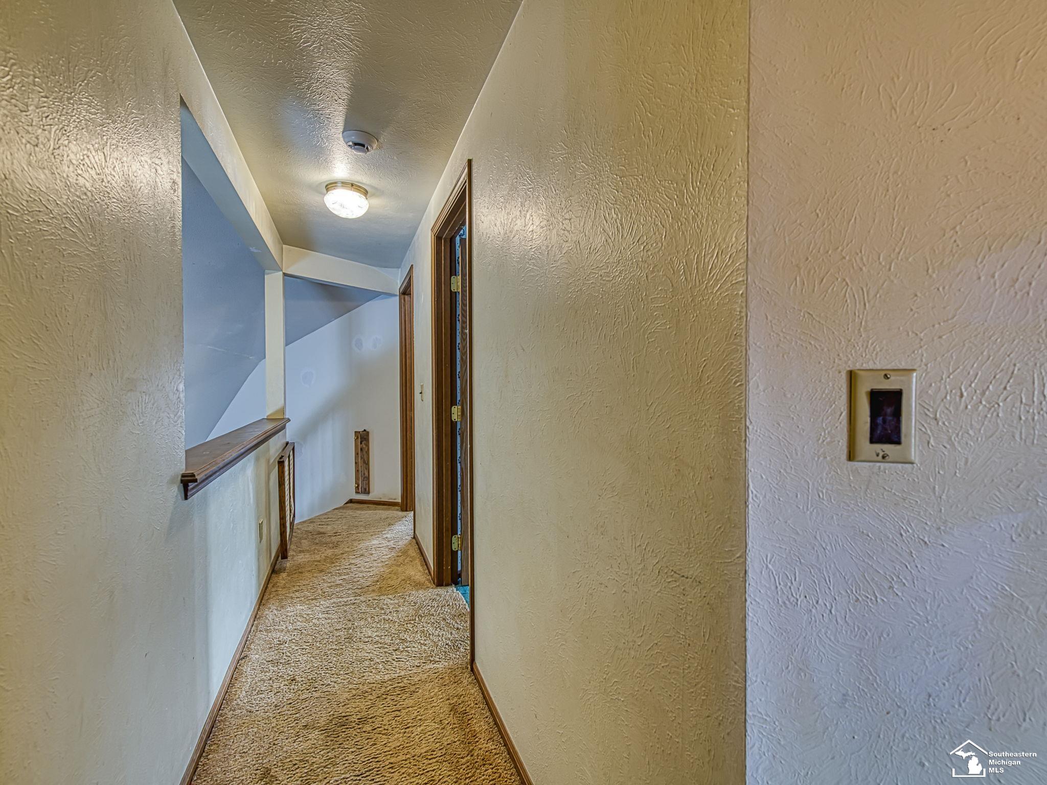 7033 Todd Road Temperance, MI 48182 - Photo 37 of 71 Upstairs Hallway