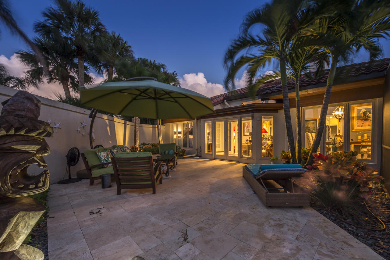 5371 Southeast Merion Way Stuart, FL 34997 - Photo 12 of 40 outdoor patio