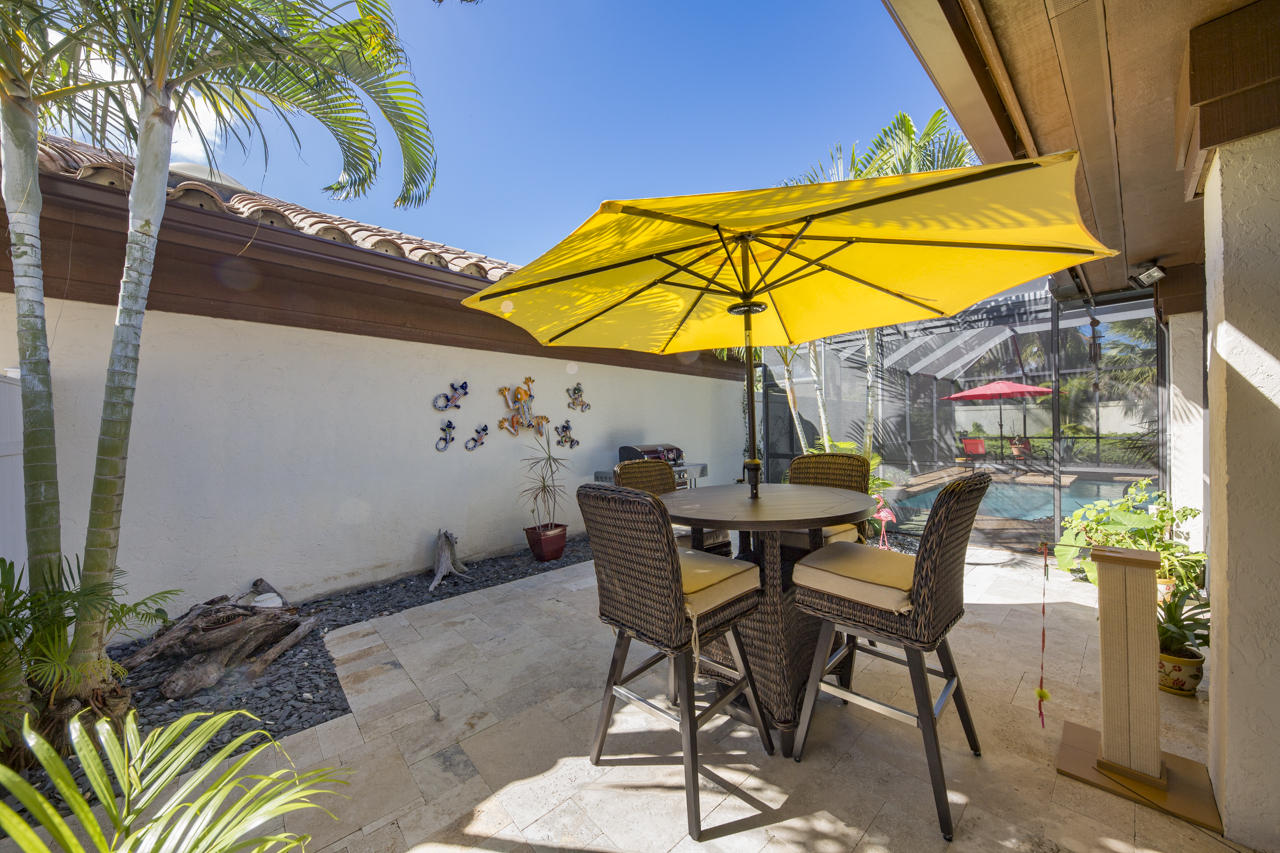 5371 Southeast Merion Way Stuart, FL 34997 - Photo 22 of 40 outdoor area 2