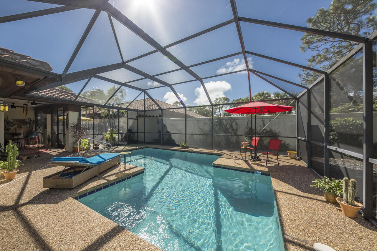 5371 Southeast Merion Way Stuart, FL 34997 - Photo 27 of 40 Pool