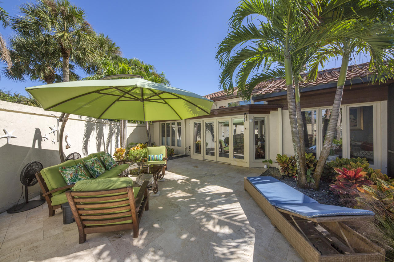 5371 Southeast Merion Way Stuart, FL 34997 - Photo 28 of 40 open patio/garden