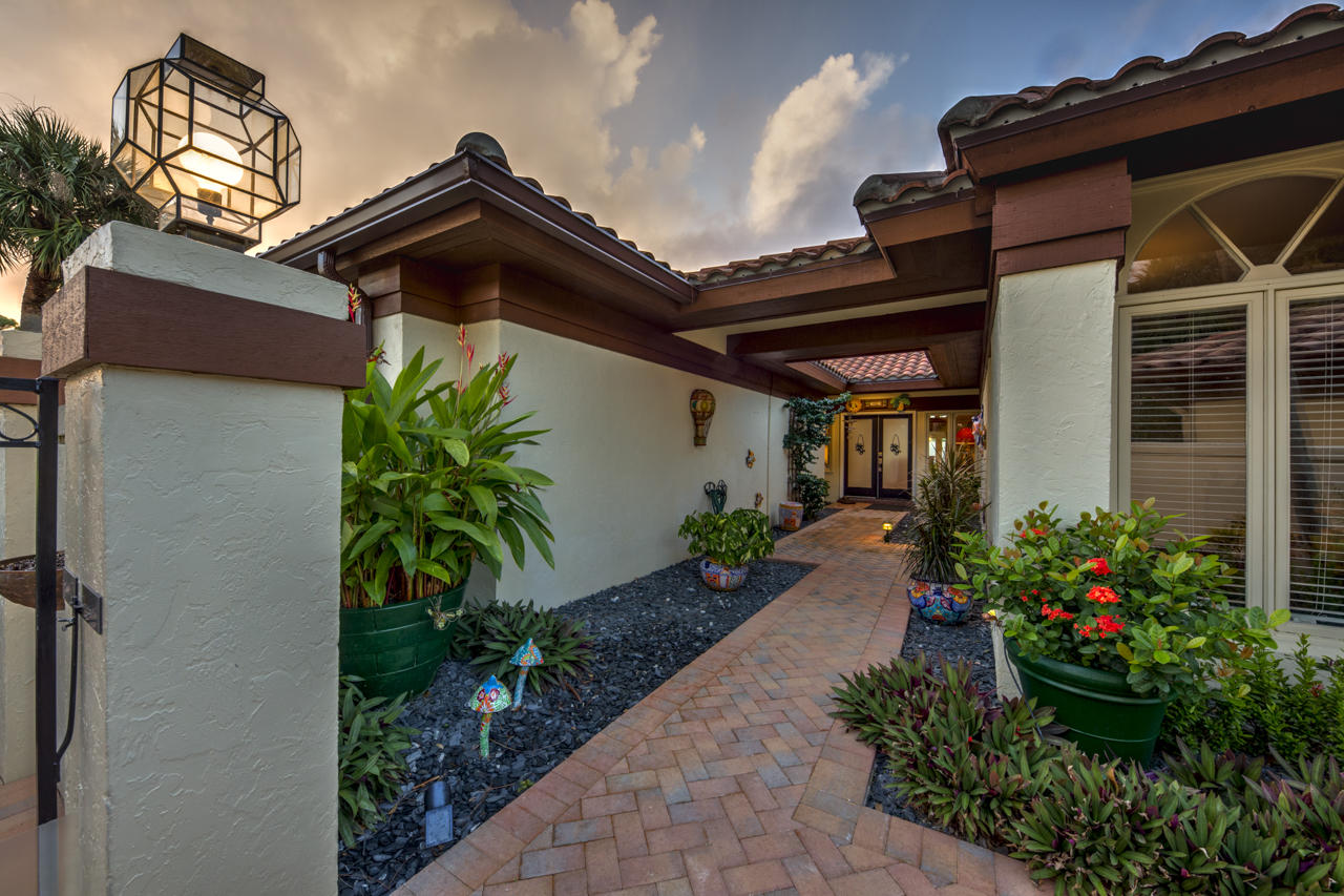 5371 Southeast Merion Way Stuart, FL 34997 - Photo 3 of 40 front approach