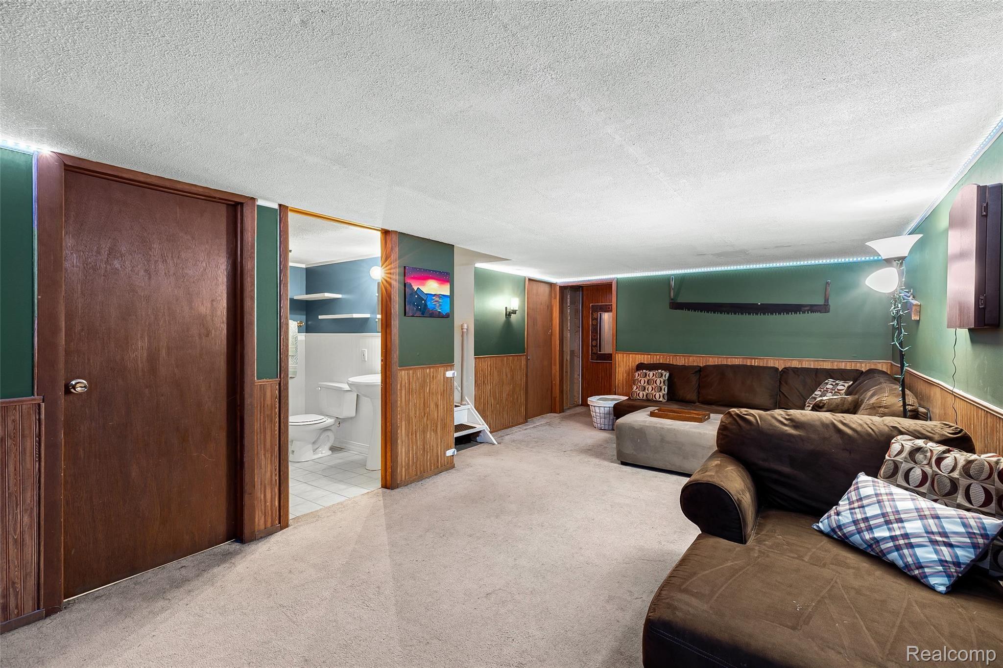 212 Riviera Terrace Waterford, MI 48328 - Photo 24 of 33 24.Basement