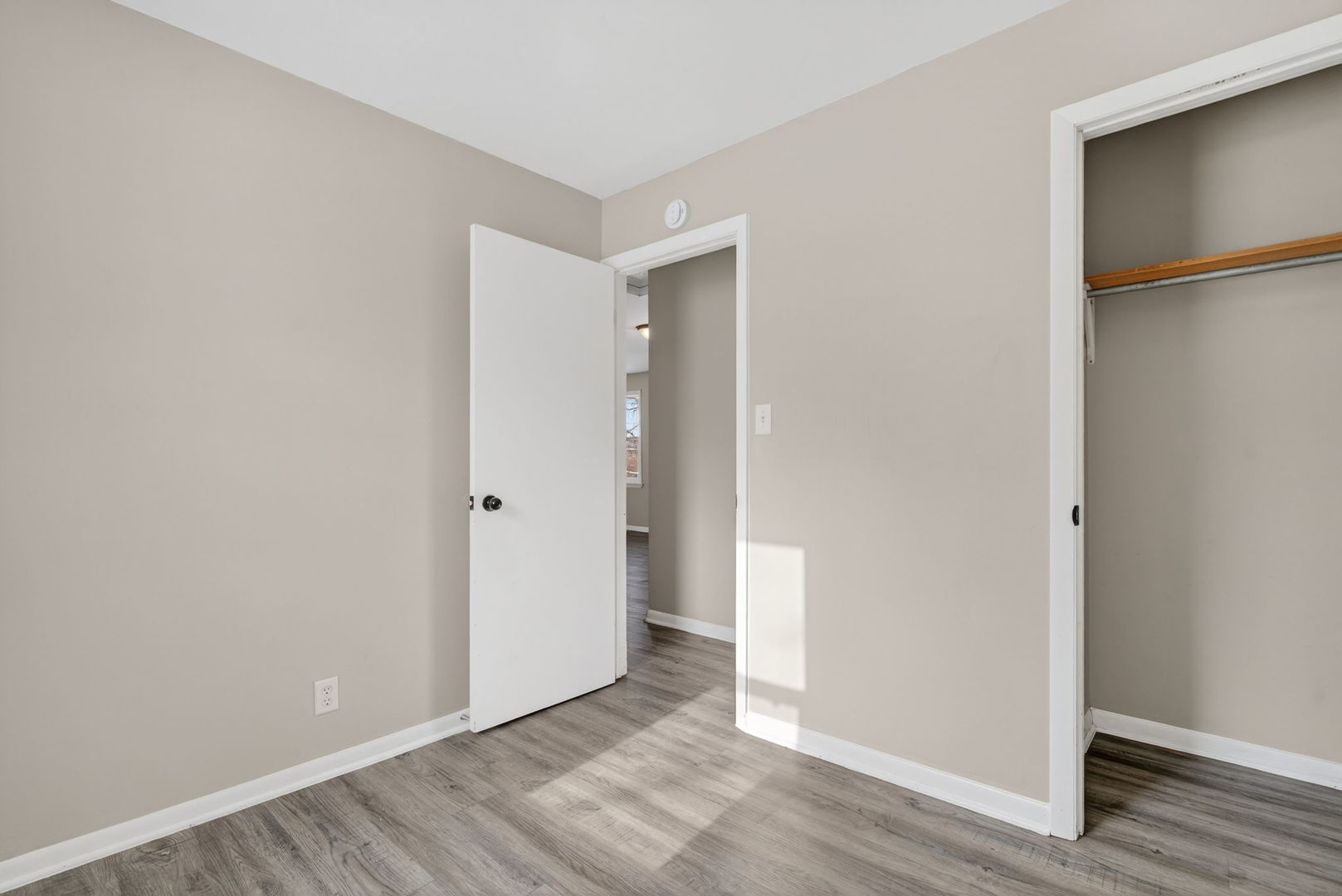 808 Mills Road Joliet, IL 60433 - Photo 15 of 24