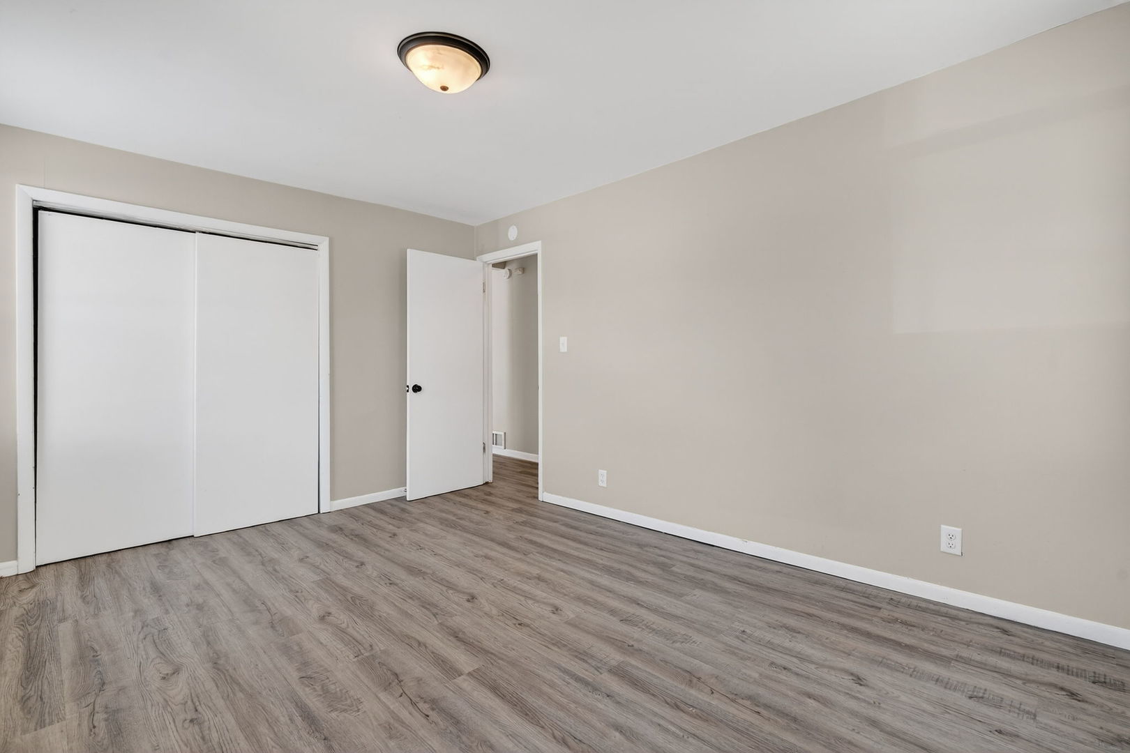 808 Mills Road Joliet, IL 60433 - Photo 18 of 24