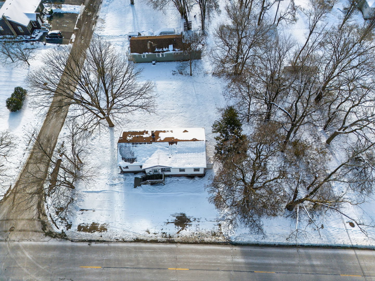 808 Mills Road Joliet, IL 60433 - Photo 3 of 24