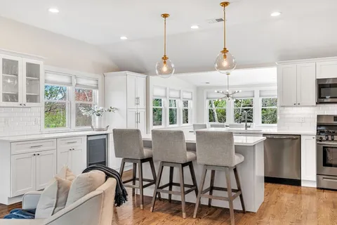 $1,379,000 | 72 Oakcrest Road, Needham, MA 02492