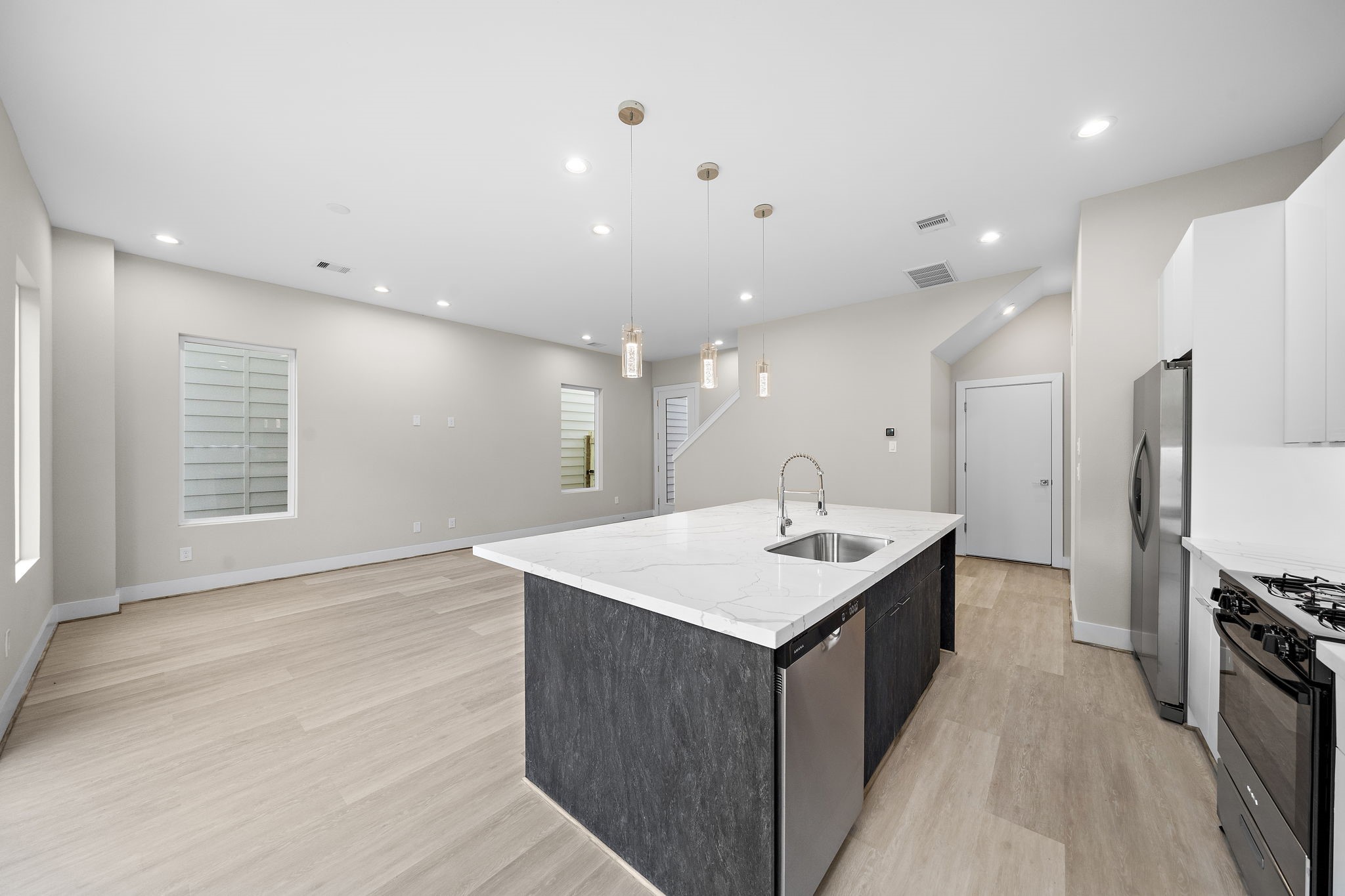 28G Bucan Street, Unit B Houston, TX 77076 - Photo 15 of 35