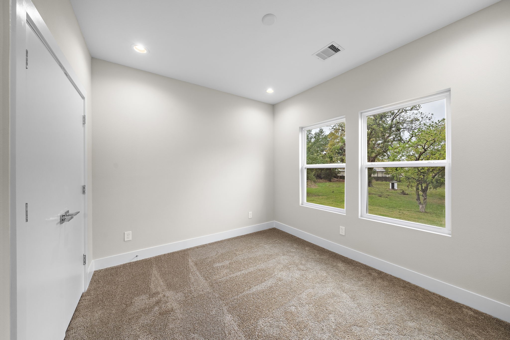28G Bucan Street, Unit B Houston, TX 77076 - Photo 26 of 35