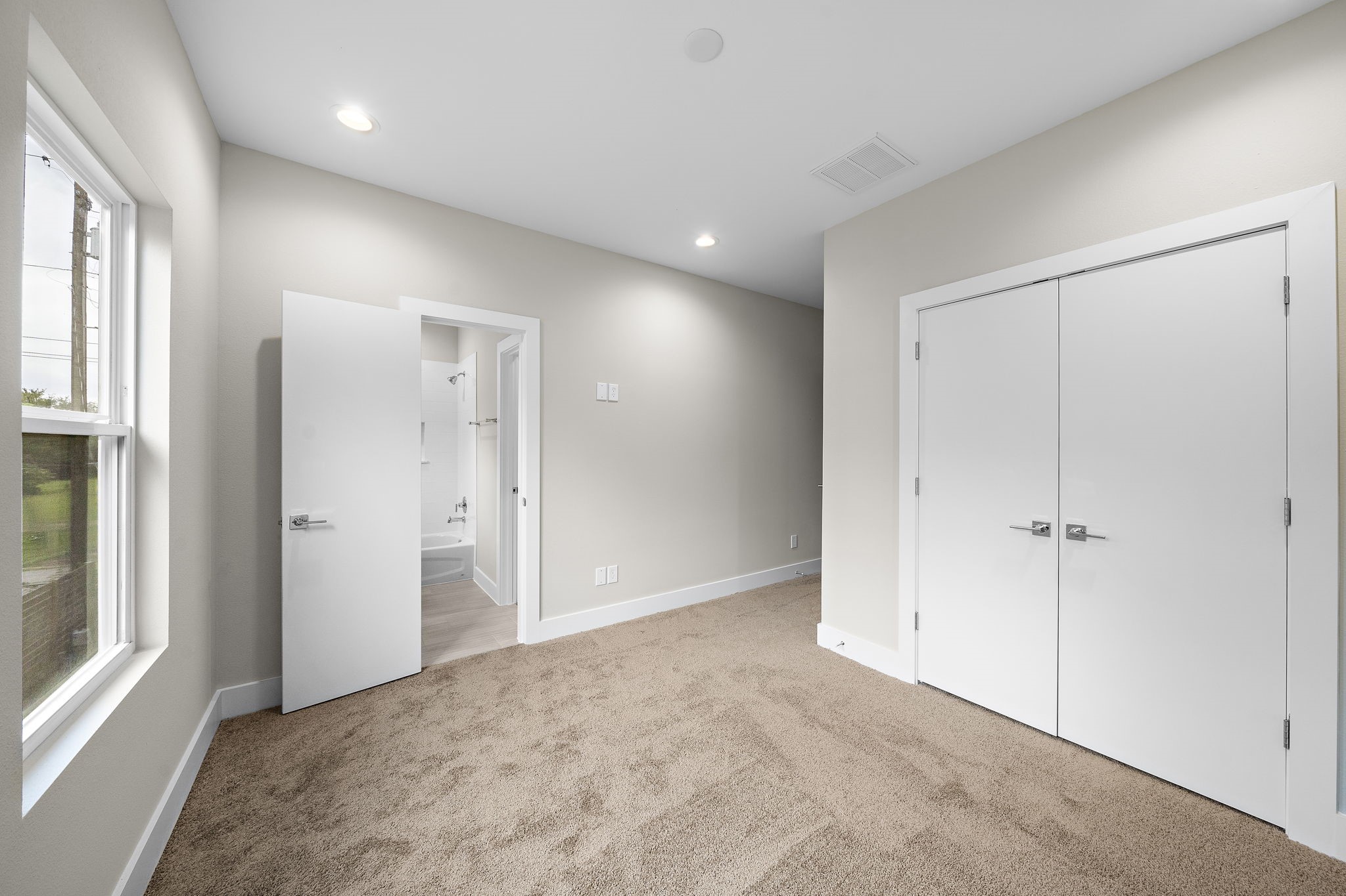 28G Bucan Street, Unit B Houston, TX 77076 - Photo 27 of 35