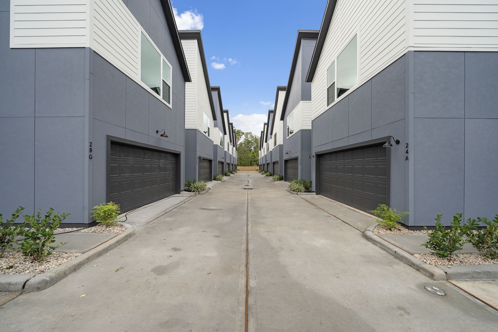 28G Bucan Street, Unit B Houston, TX 77076 - Photo 3 of 35