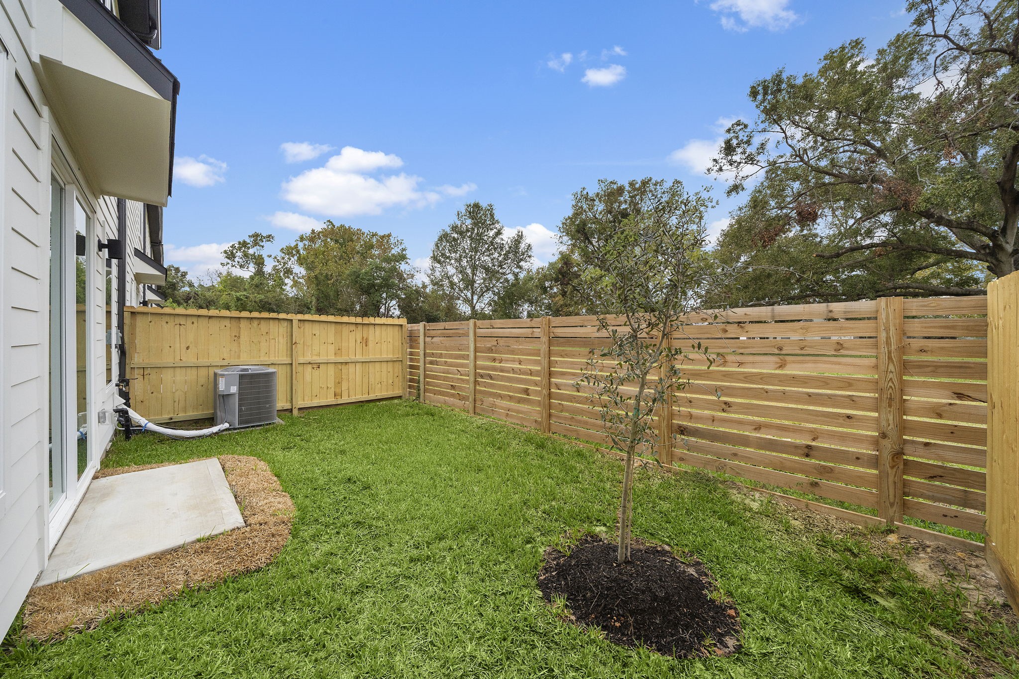 28G Bucan Street, Unit B Houston, TX 77076 - Photo 32 of 35