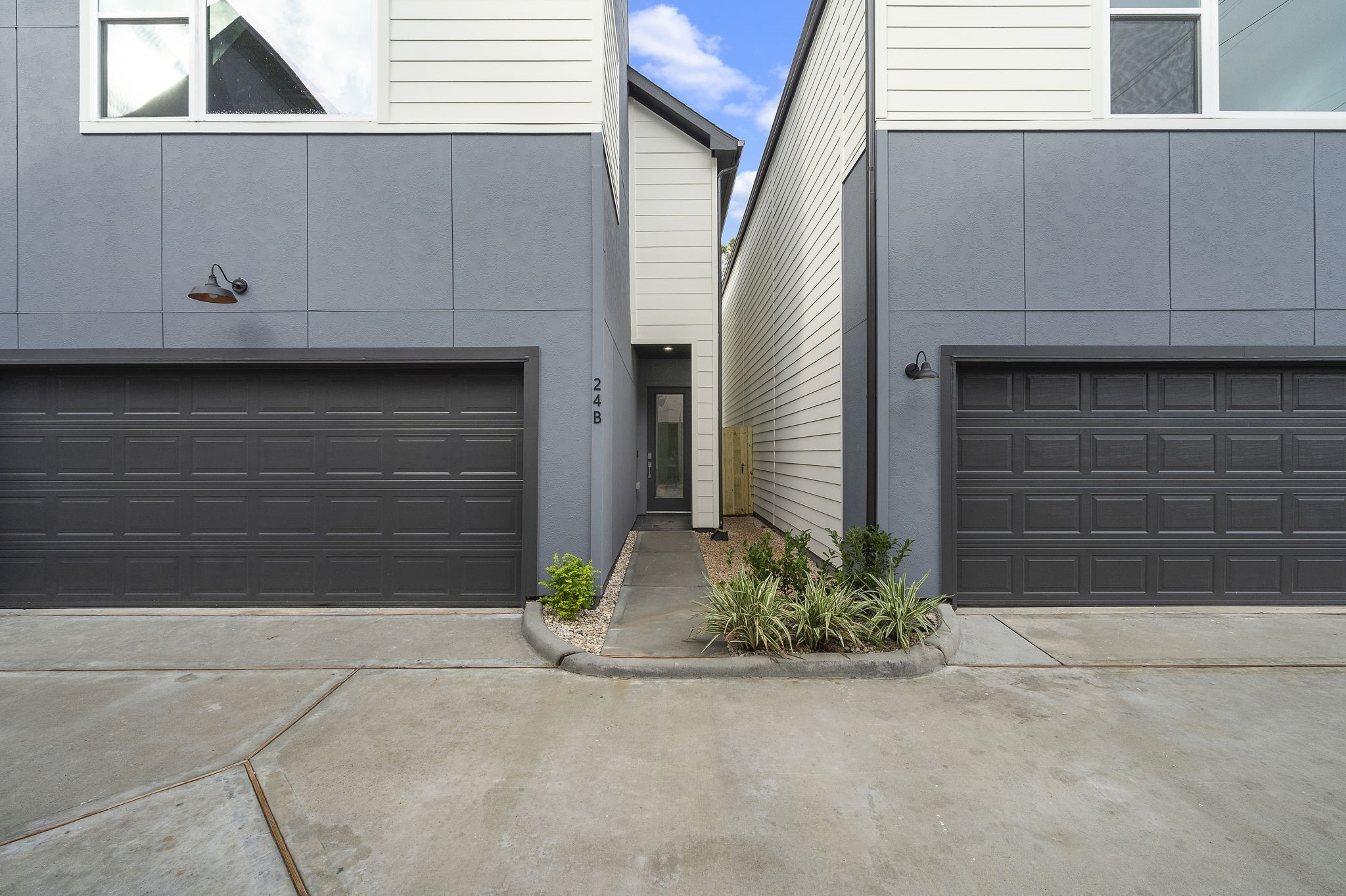 28G Bucan Street, Unit B Houston, TX 77076 - Photo 4 of 35